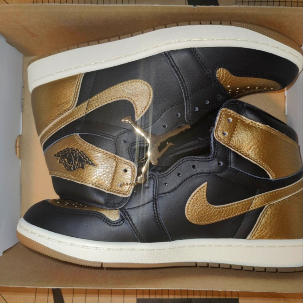 AIR JORDAN 1 RETROUSA EURO HIGH OG DZ5485 071 BLACK/METALLIC GOLD-SAIL